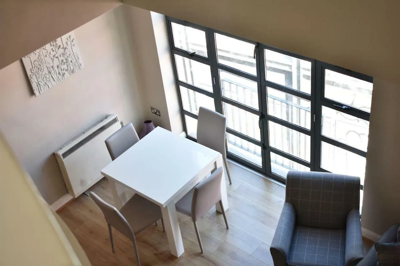 3 Bedroom Mezzanine Apartment In Temple Bar Dublin