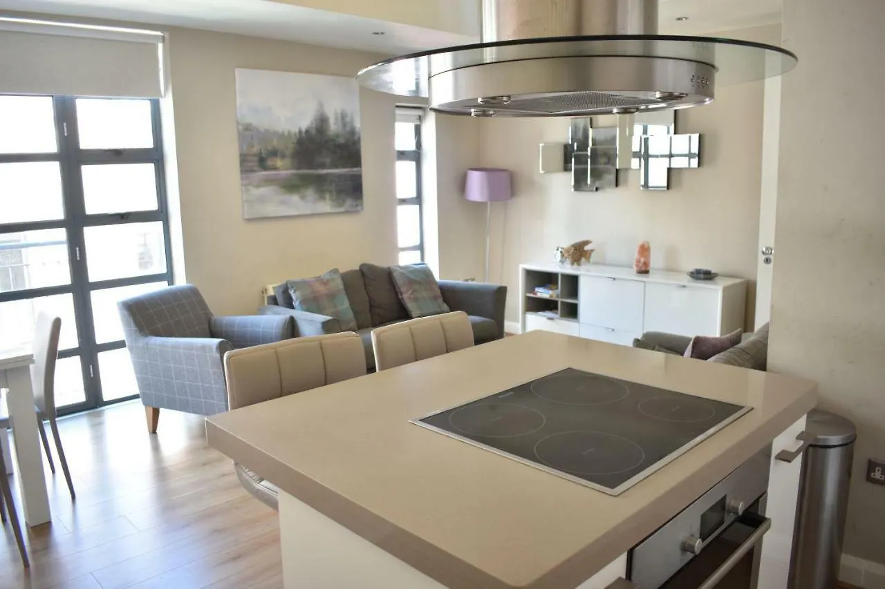 3 Bedroom Mezzanine Apartment In Temple Bar Dublin